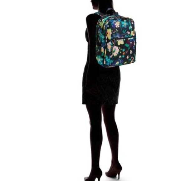 Vera Bradley Lighten Up Grand Backpack NWT - Picture 11 of 11